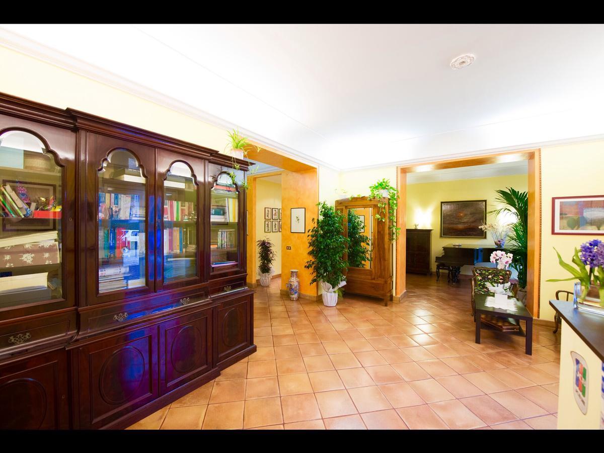 Borgo Dei Castelli Hotell Grottaferrata Exteriör bild